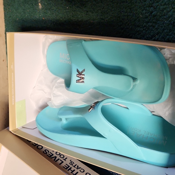 Michael Kors Shoes - A186 Micheal Kors